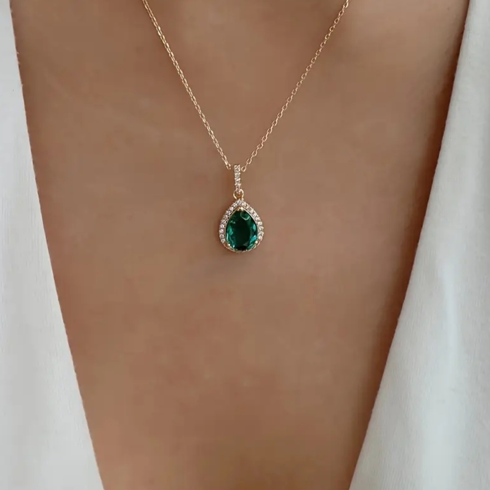 Gold Emerald Necklace - Picture 1 of 2